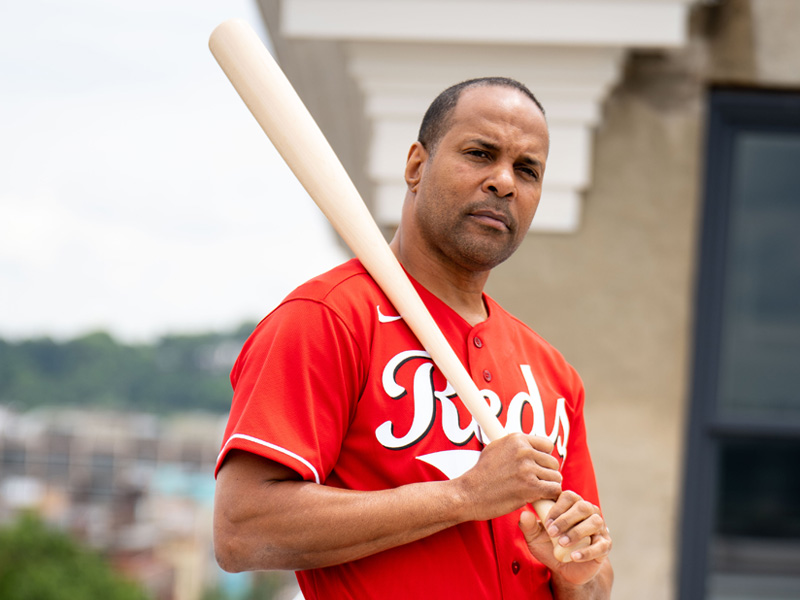 Barry Larkin becomes an owner of new foreign league Baseball United